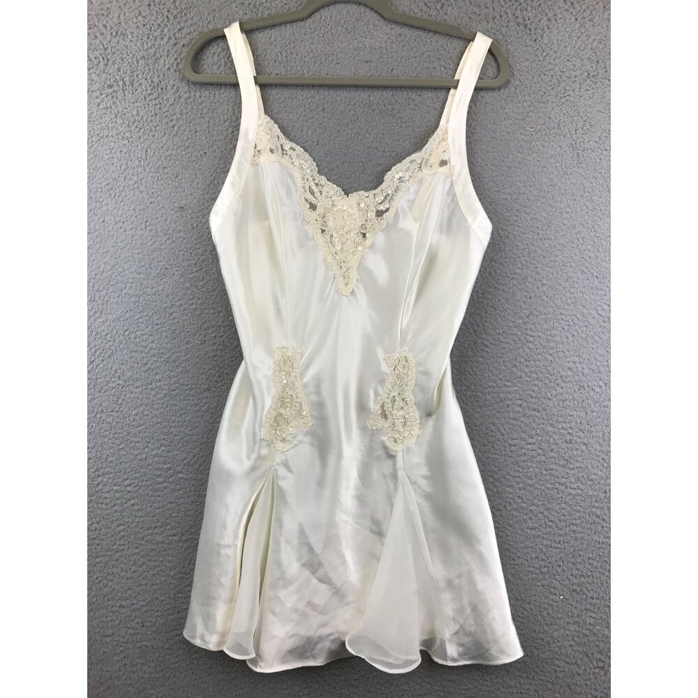Vintage Victoria's Secret M Cream Embroidered Iridescent Sequin Nightief